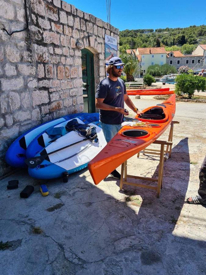 Apartmani Fortuna Zlarin Eksteriør bilde