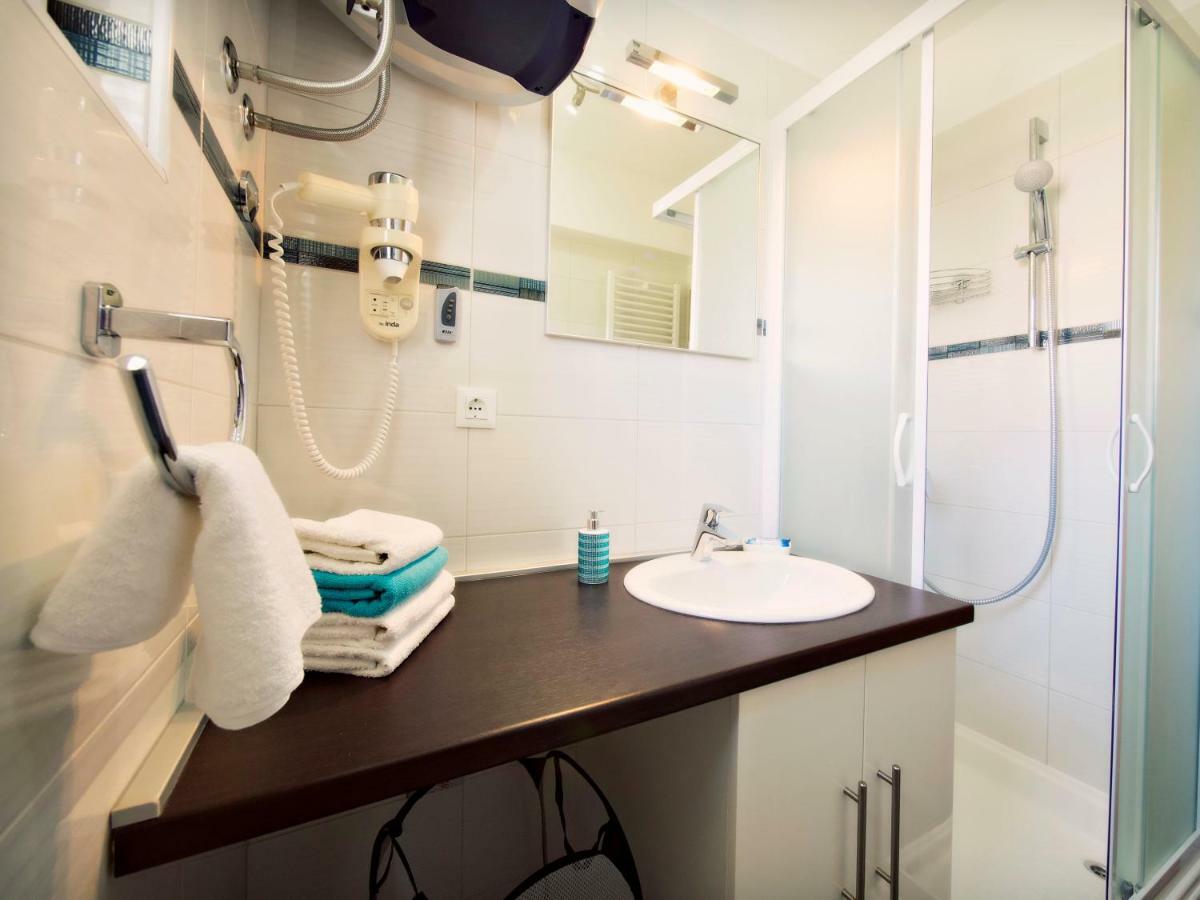 Apartmani Fortuna Zlarin Eksteriør bilde